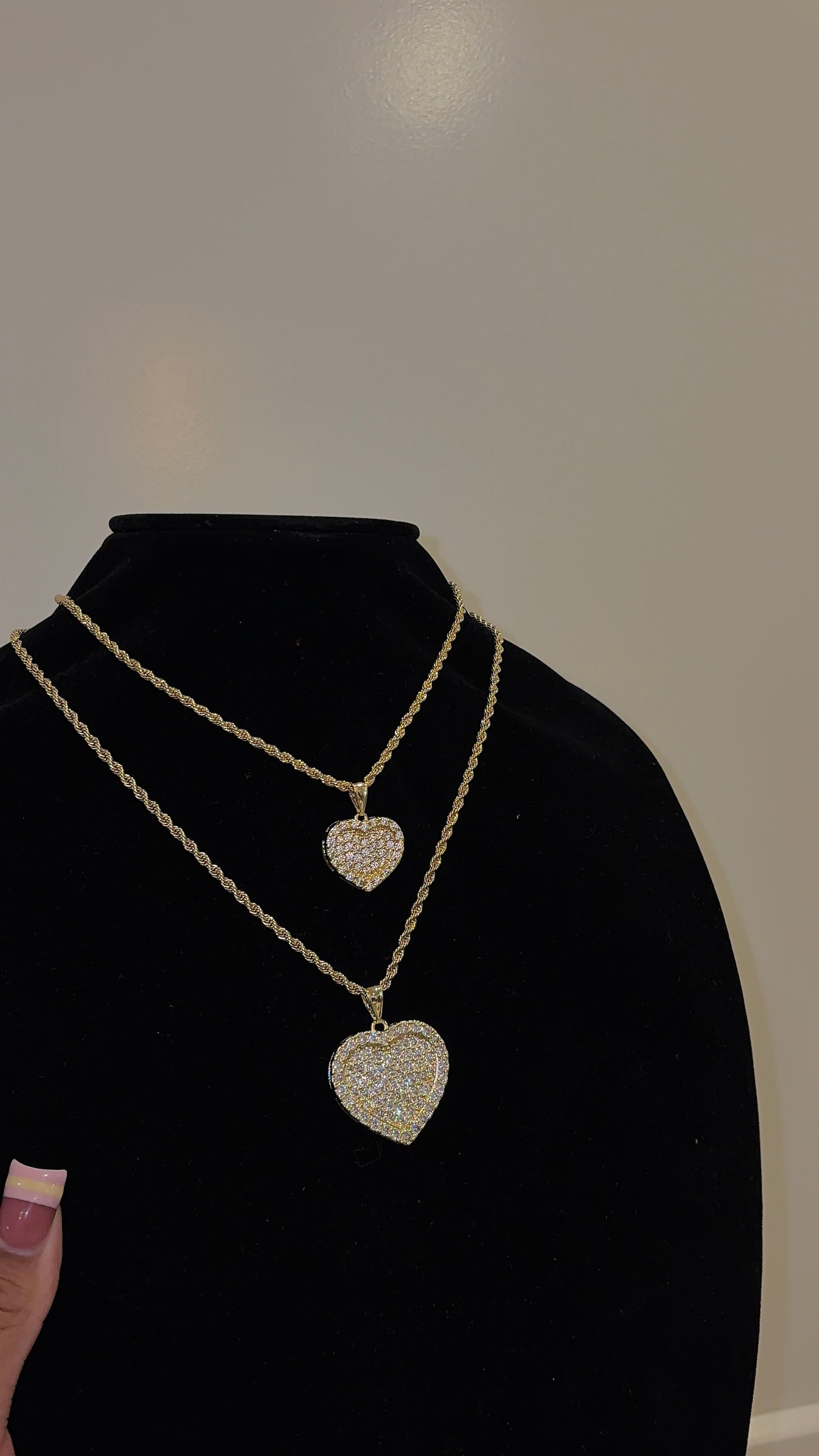 Jumbo Hrt Necklace