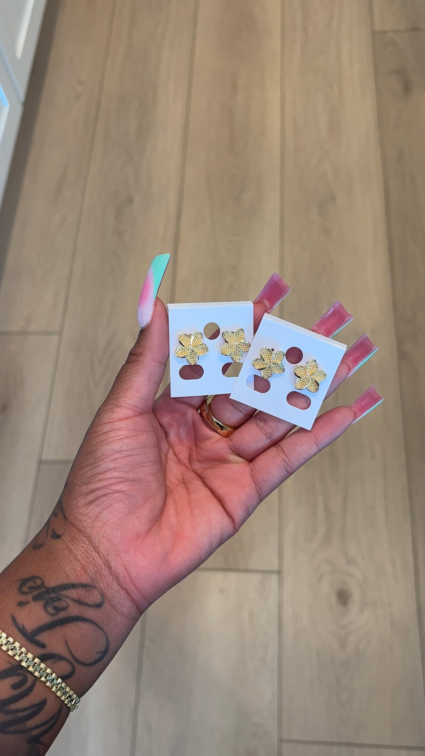 Gold flower Studs