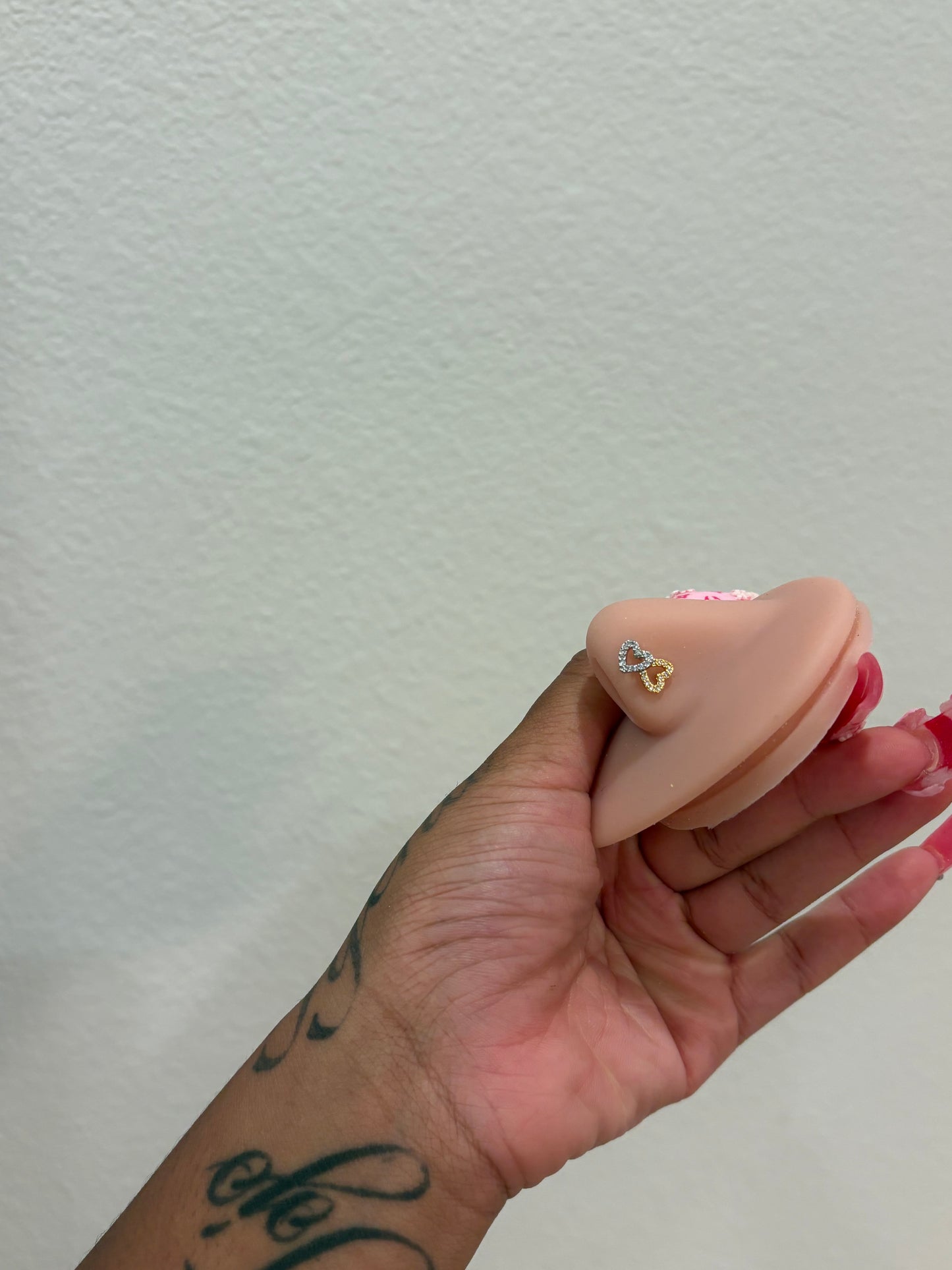 OPEN HRT NOSE RING