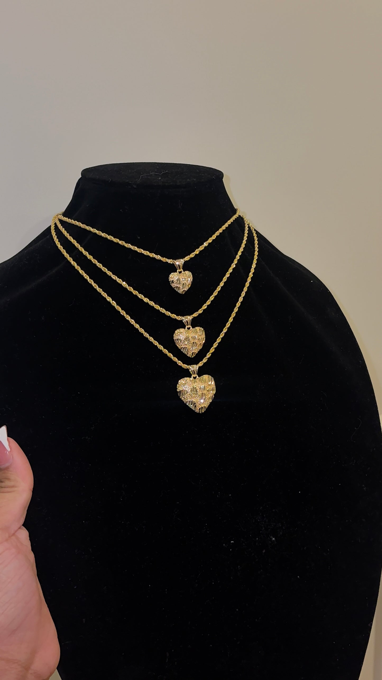 NUGGET CHUNKY HRT NECKLACE