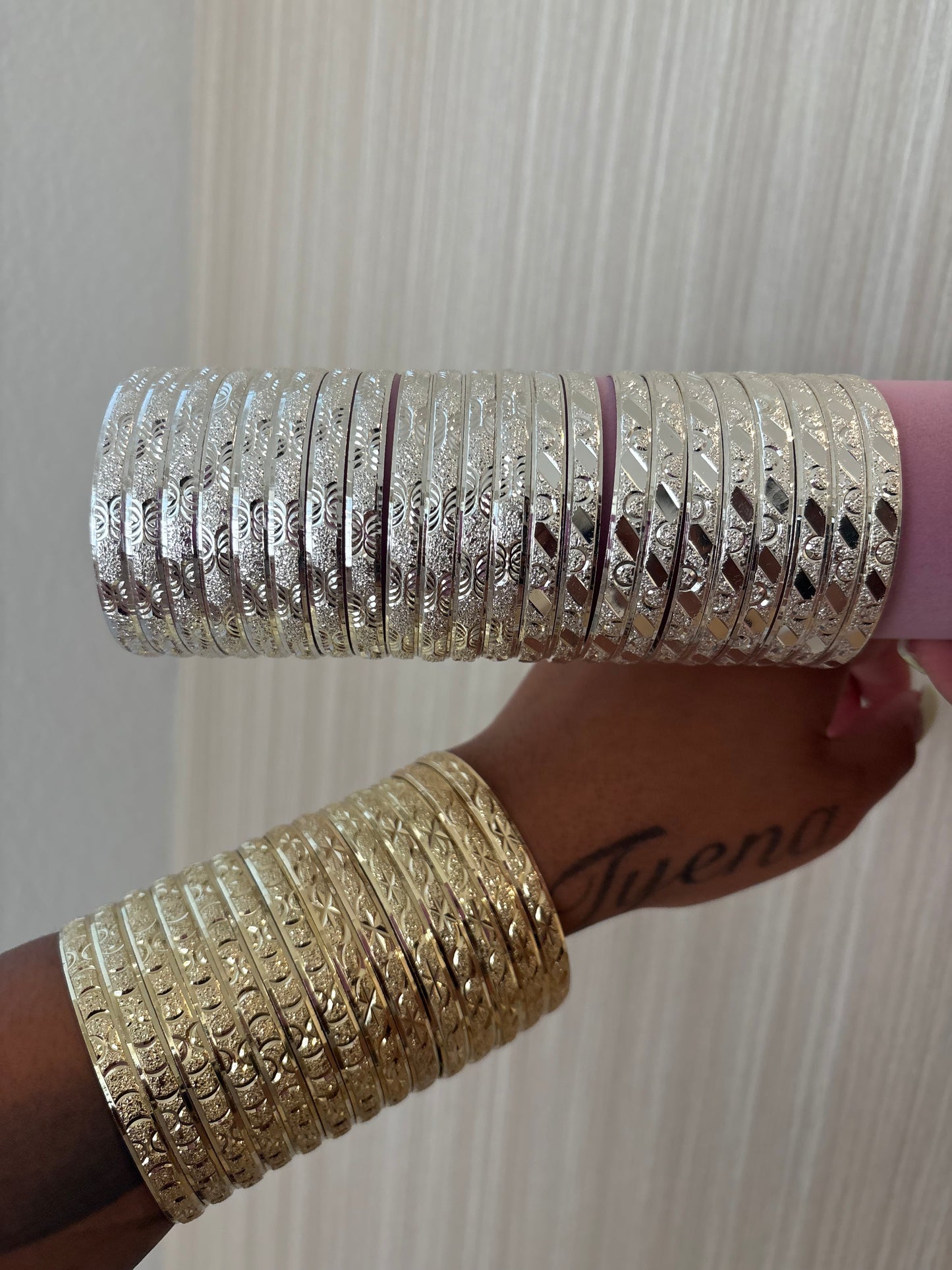 BANGLES
