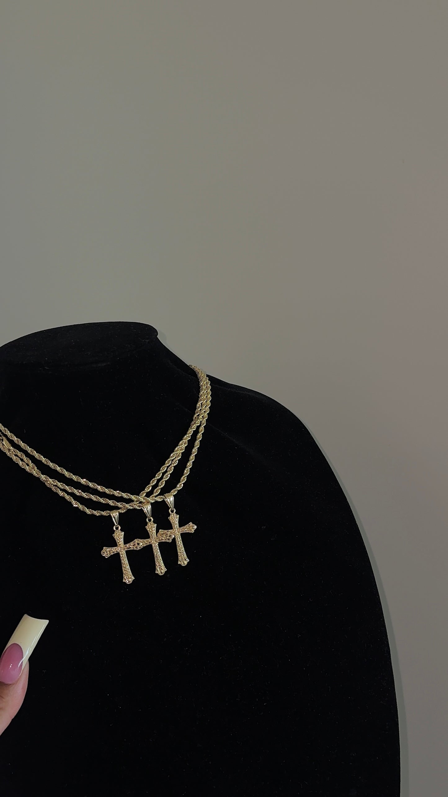 Thina nugget cross