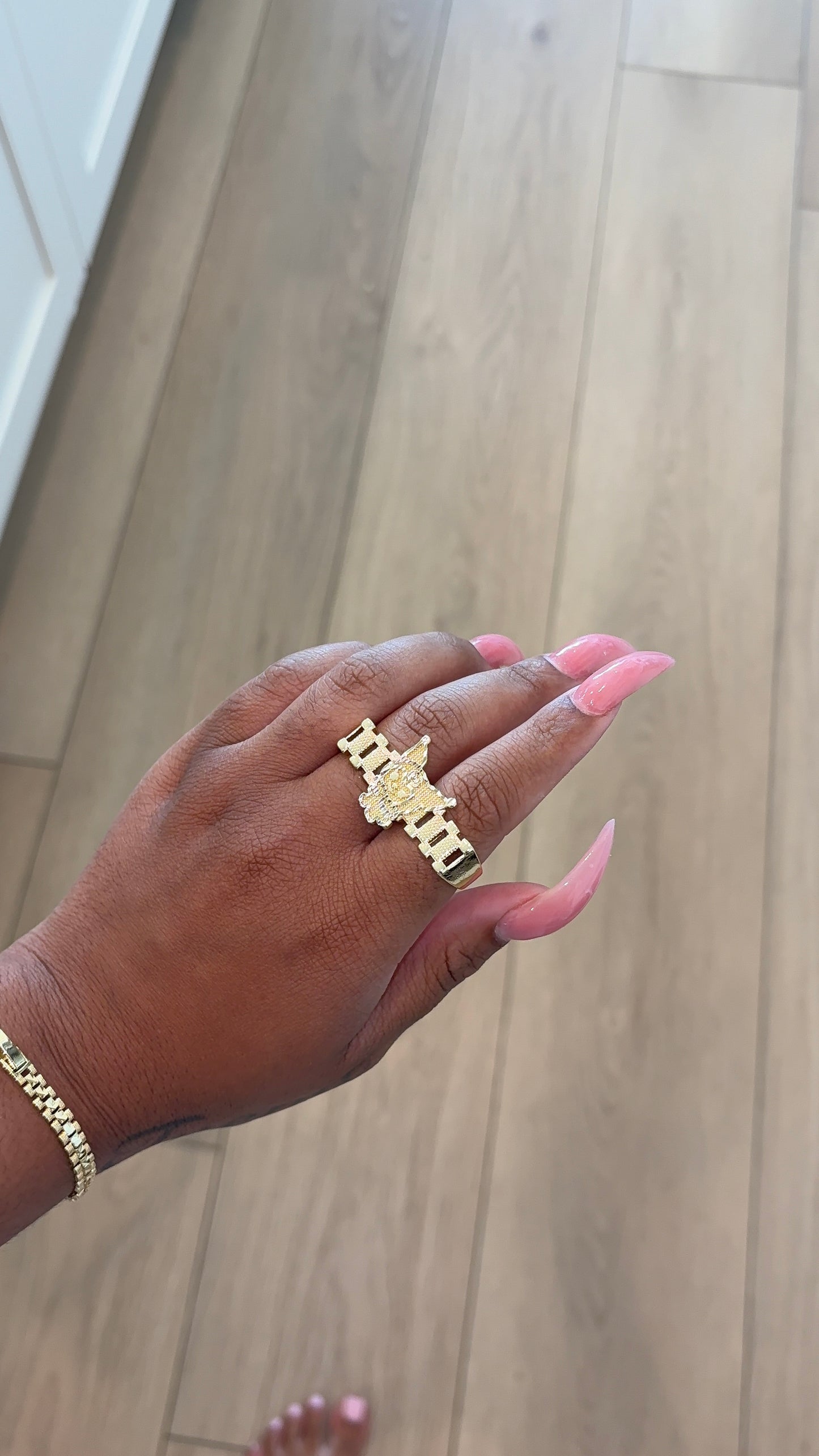 character double finger ring