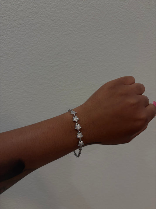 SLVER STAR BRACELET