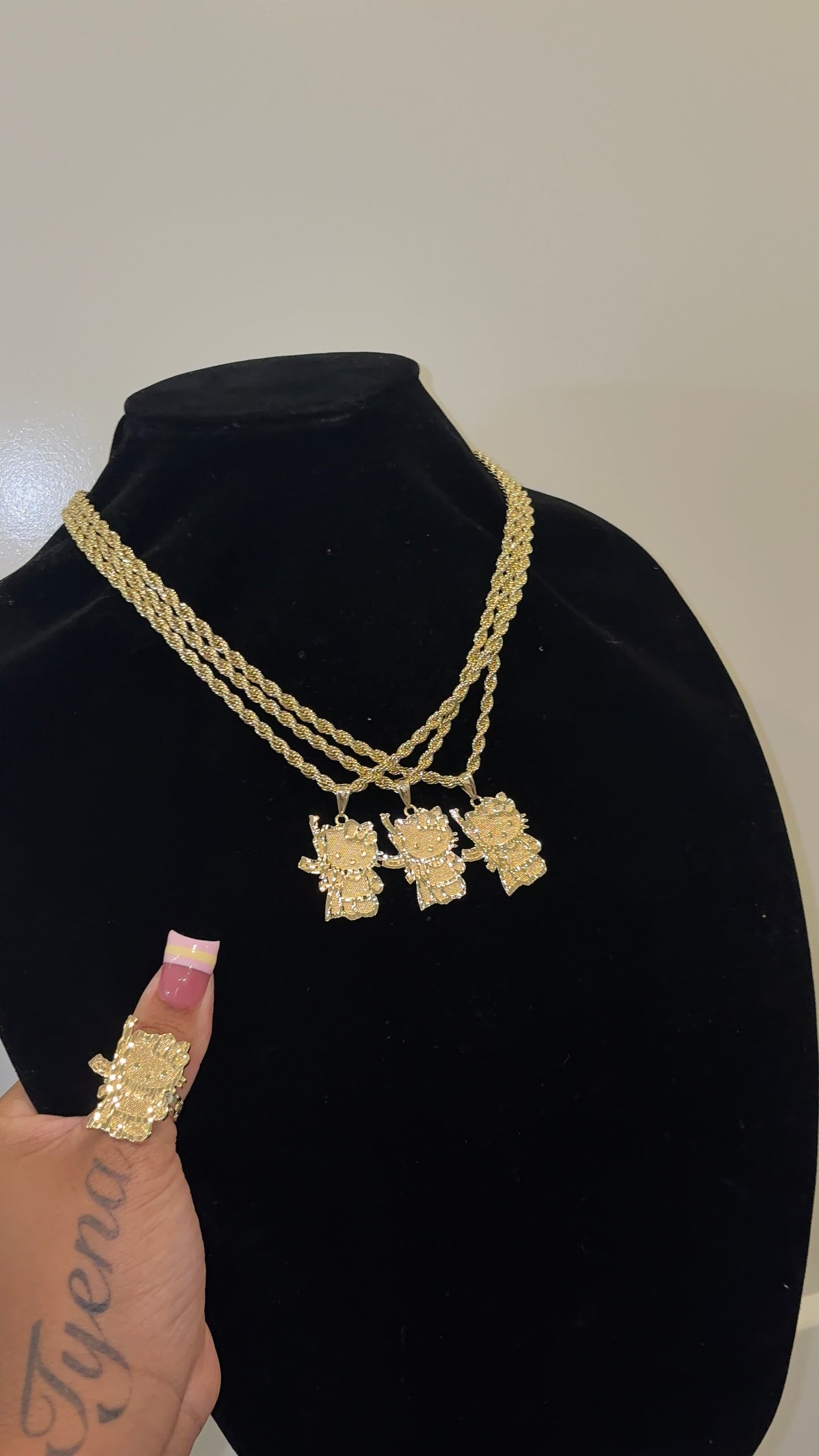 HK AK NECKLACE