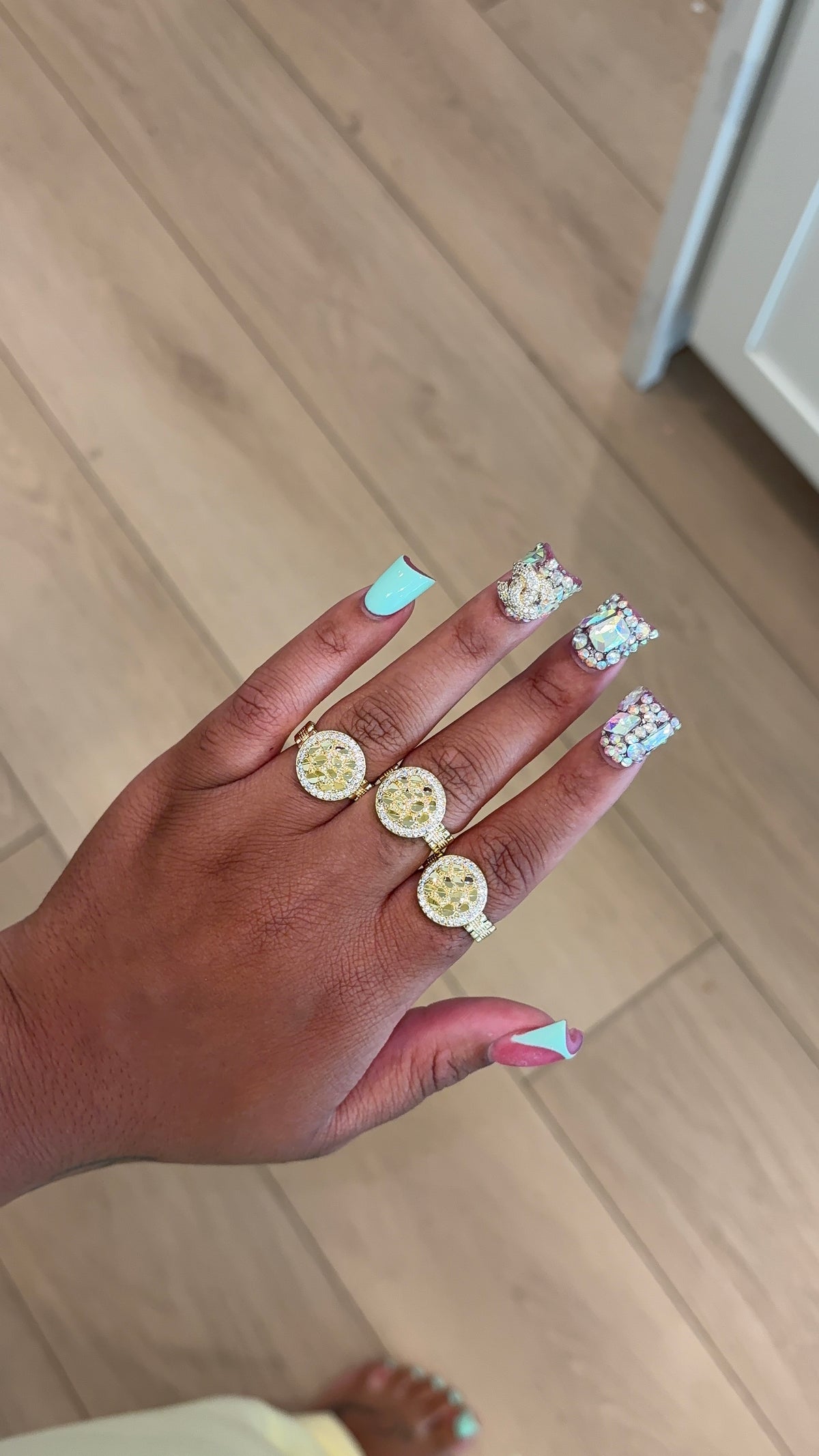 Nugget circle ring