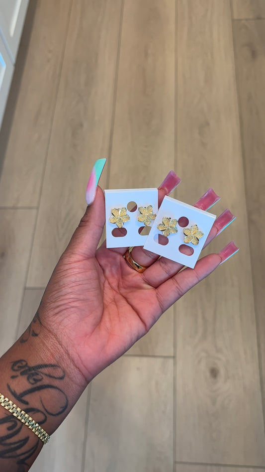 Gold flower Studs