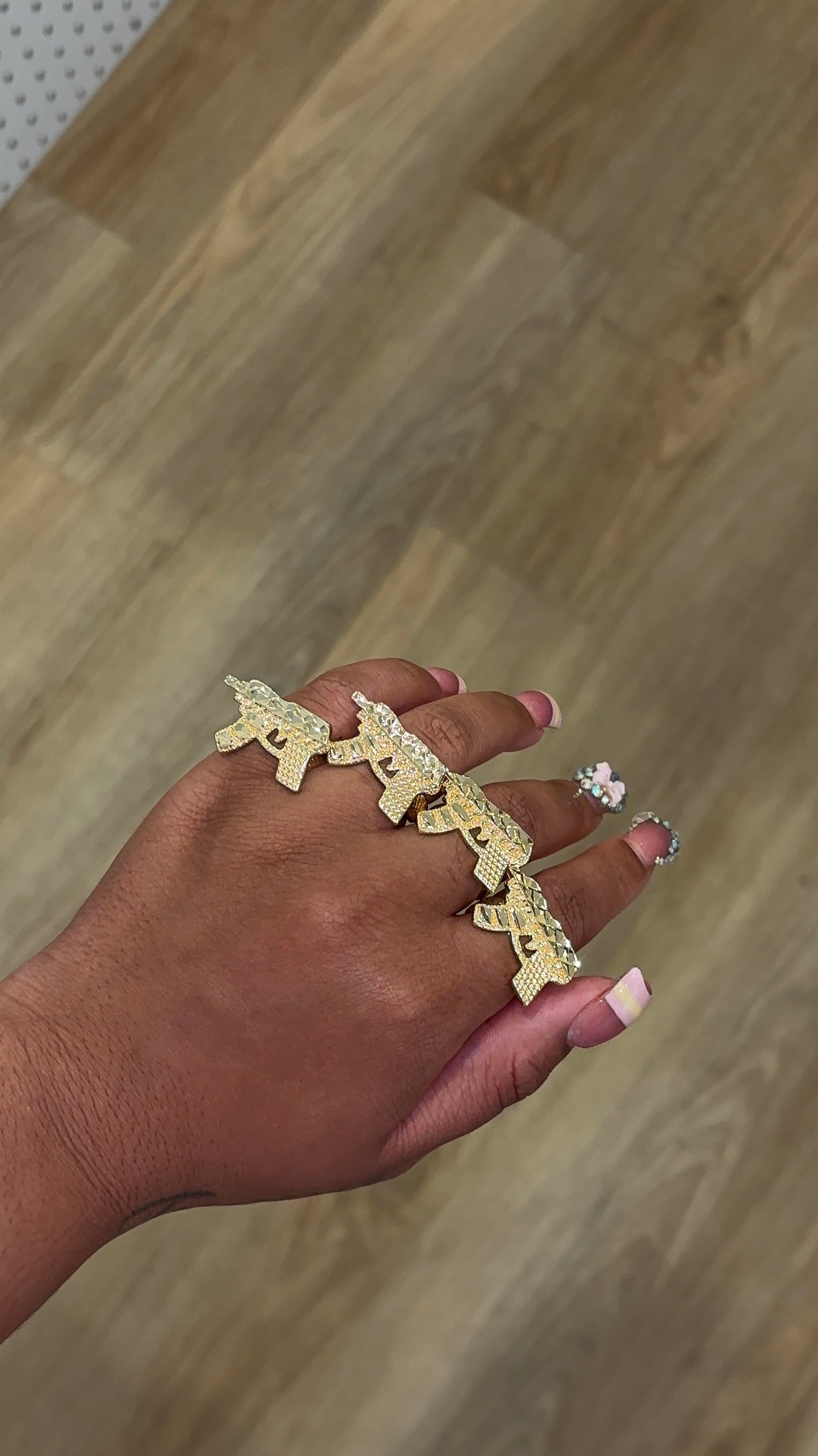 Gun Ring