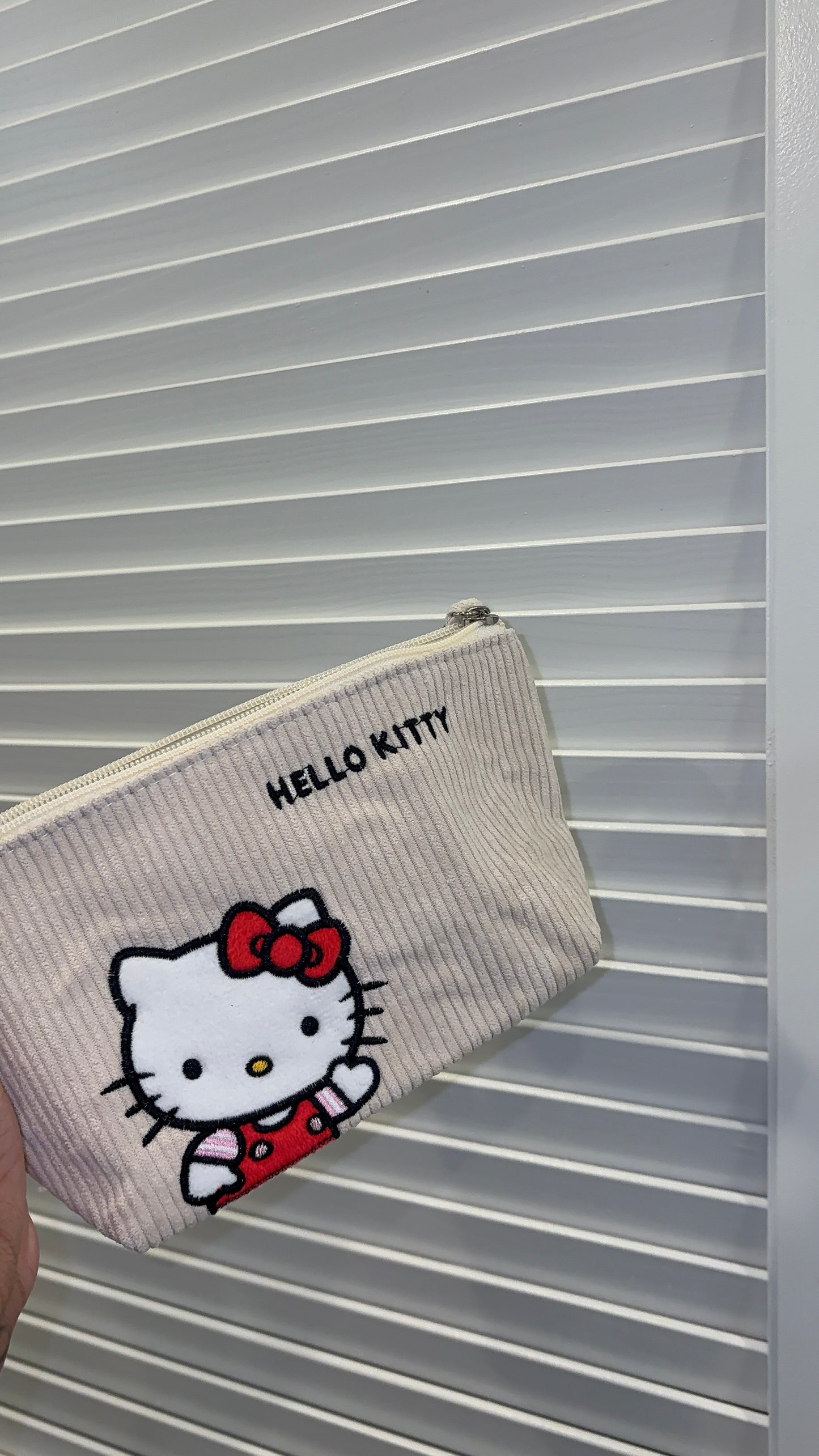 HK pouch