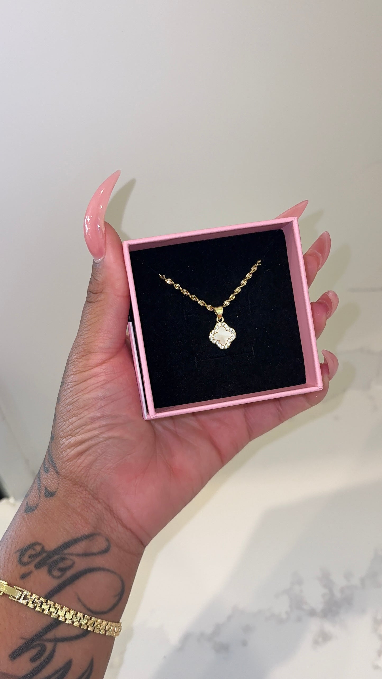 mini vc necklace