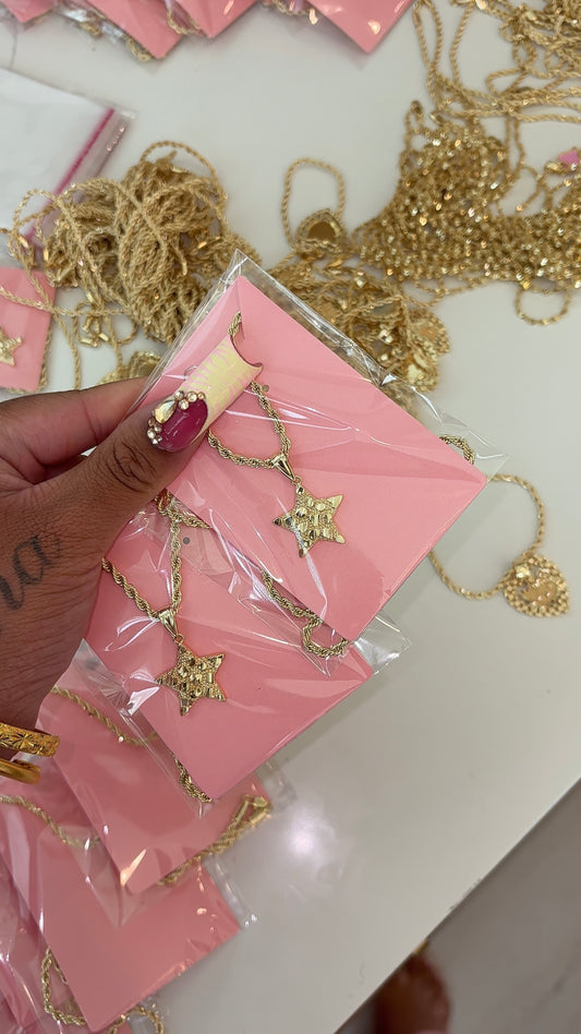 Nugget star necklace