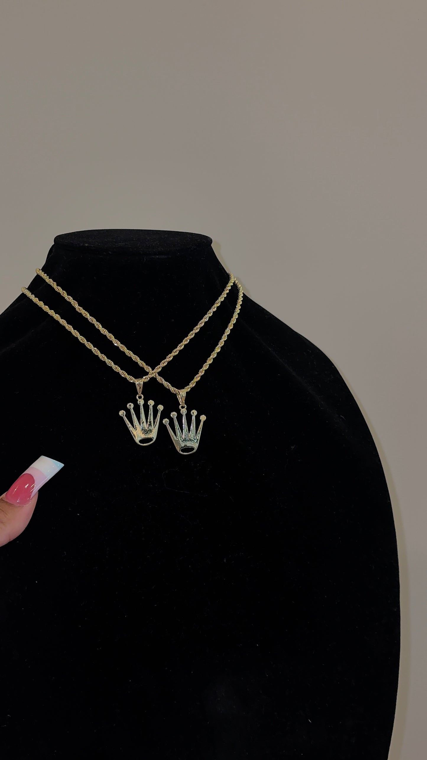 New Medium Crown Necklace